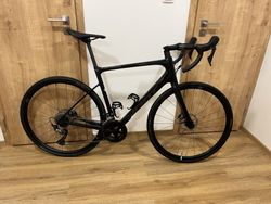 Karbonove kolo Giant Defy Advanced 1 (model 2022, velikost M/L)