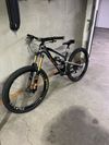 YT Capra CF Pro Race 2017