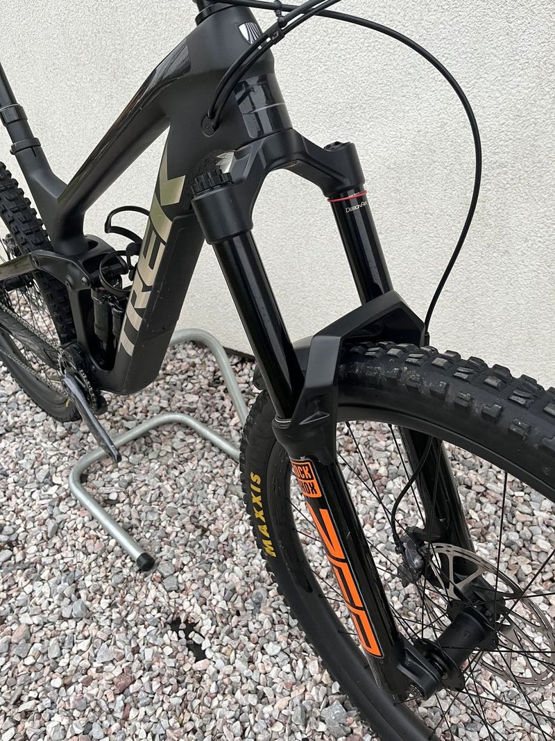 Trek Slash 9.8 GX AXS Gen 5