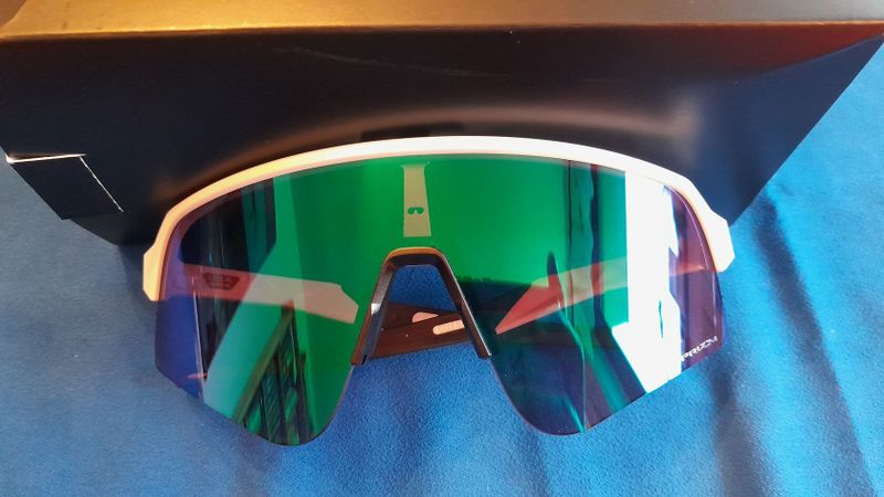 Oakley sutro lite sweep