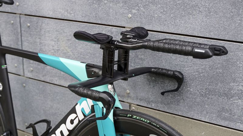 Bianchi Aquila / Di2/ Watt