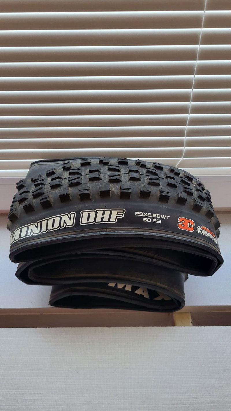 Maxxis Minion DHF 3C Maxx Terra 2.5