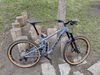 Prodám skvěle vybavený a obratný trail bike Focus Jam 6.8 Nine 2021 Vel.:M 27,5"