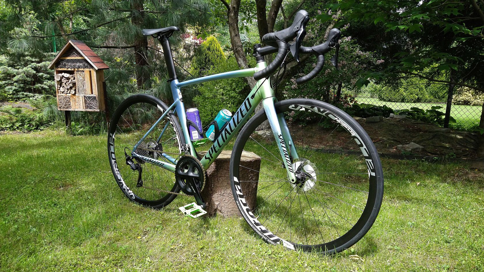 Specialized Allez Sprint Disc Tour Down Under za 37 000 K