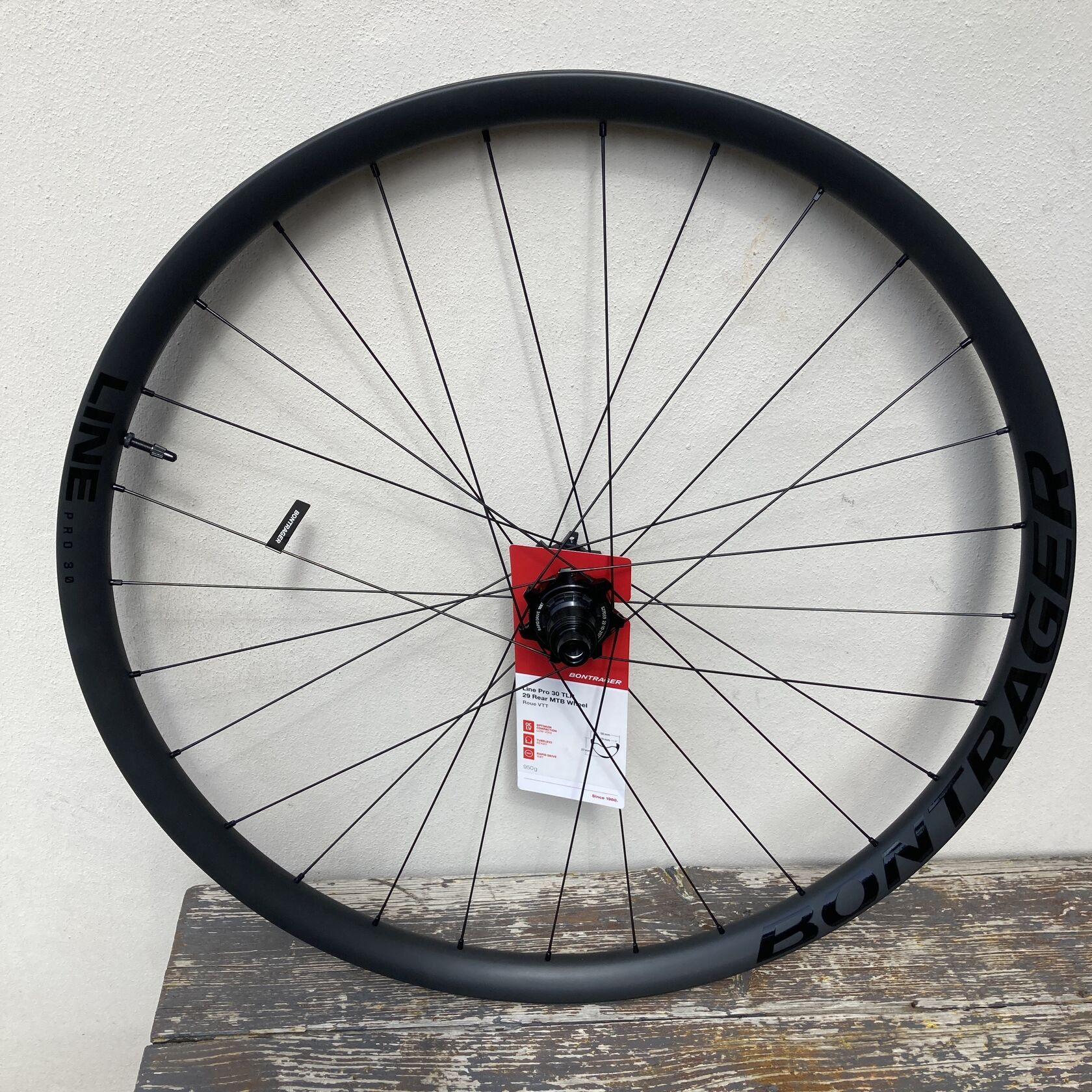 Bontrager Line Pro 30, karbonové výplety 29", přední/zadní, ořech SRAM, TLR