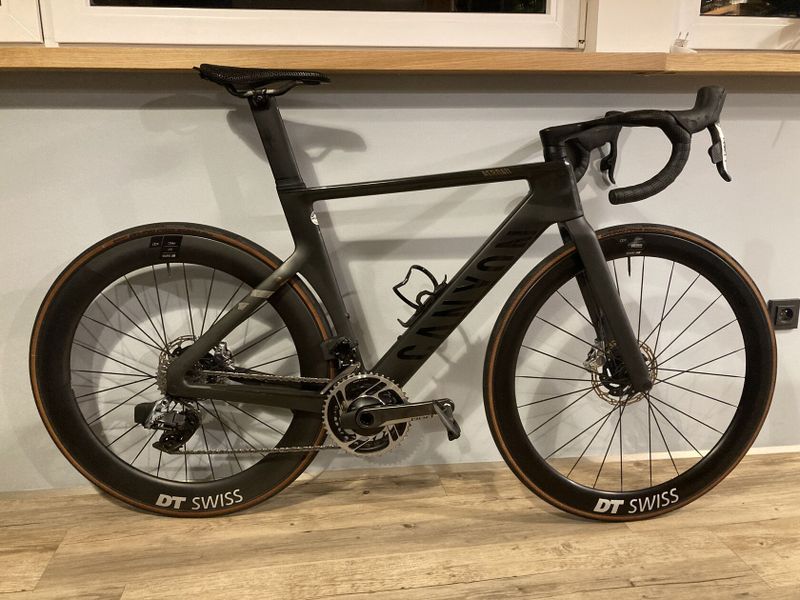 CANYON Aeroroad CFR disc eTap 2022 zánovní 