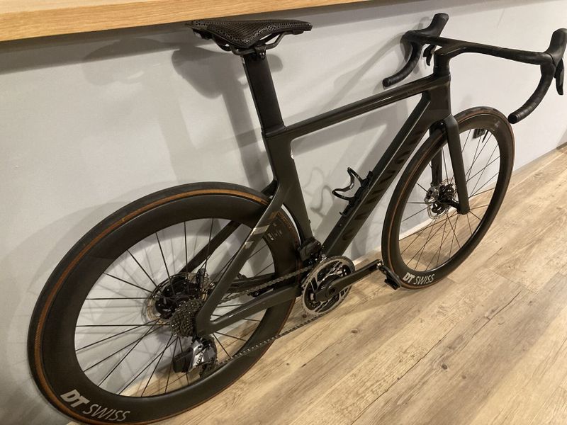 CANYON Aeroroad CFR disc eTap 2022 zánovní 