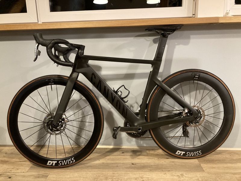 CANYON Aeroroad CFR disc eTap 2022 zánovní 