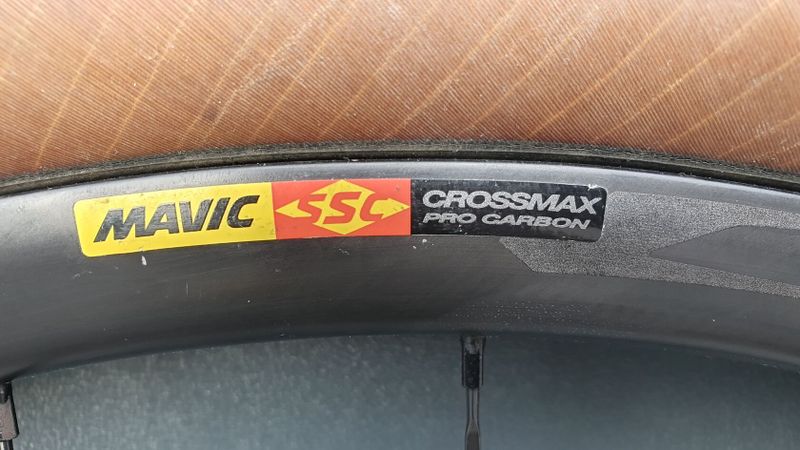 lehká karbonová 27,5“ boostová kola MAVIC Crossmax Pro Carbon pro XC