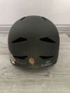 Cyklistická helma Giro Flak