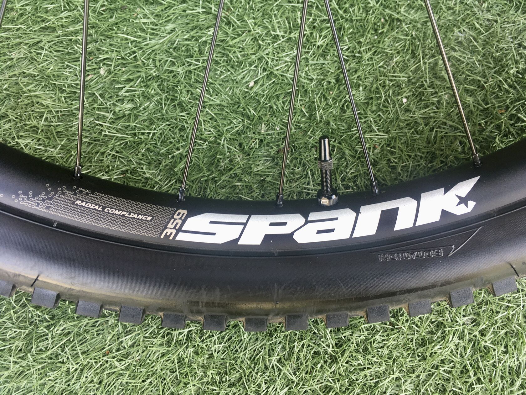 přední enduro kolo 27,5" Spank 359 - 15x110