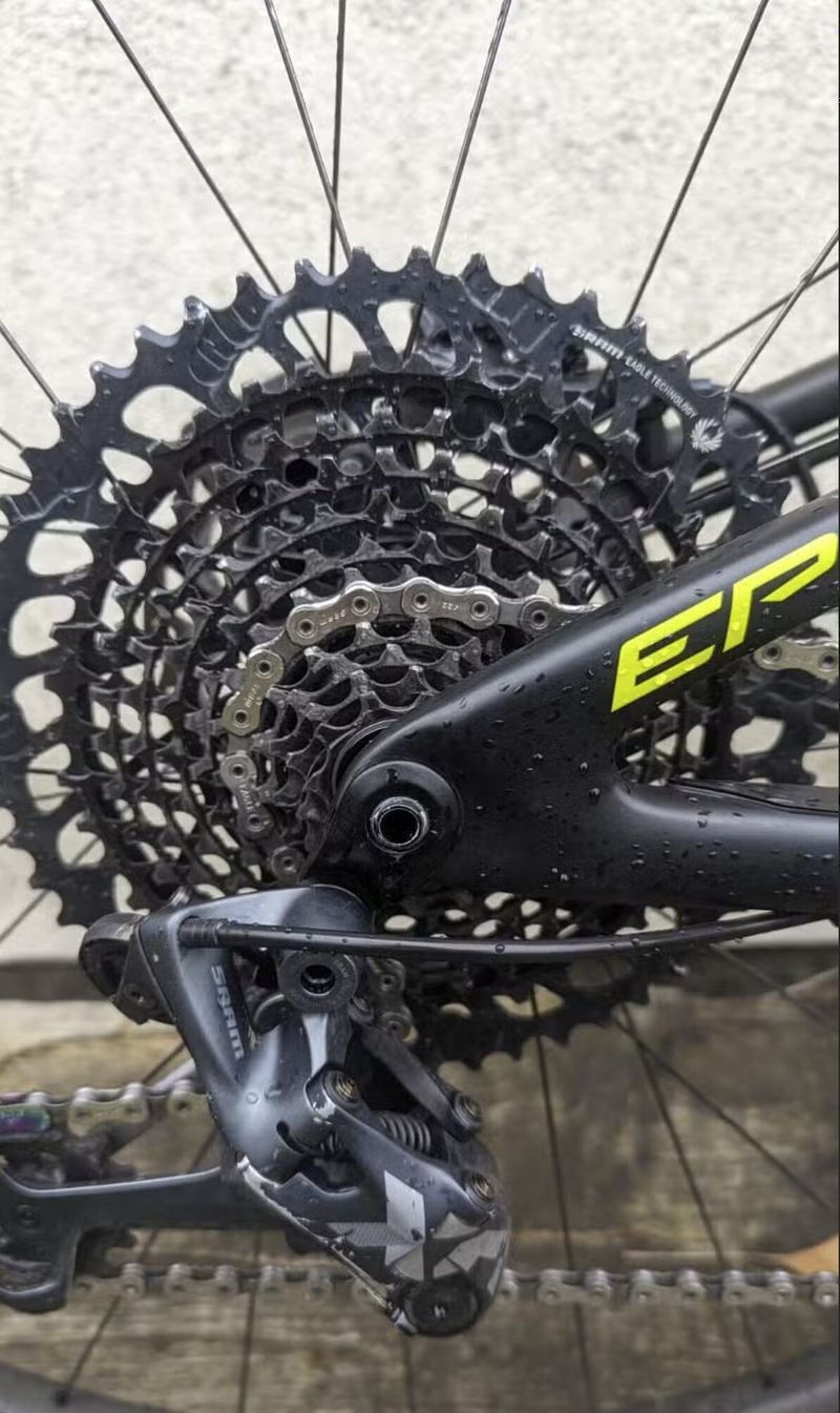 Specialized Epic Expert vše v karbonu SLEVA