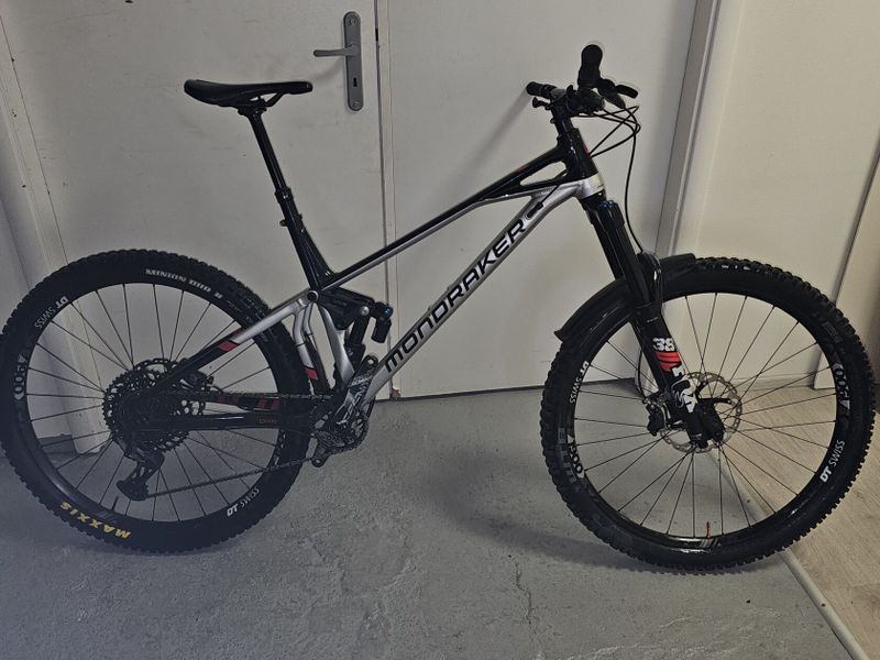 Mondraker Superfoxy R 2021