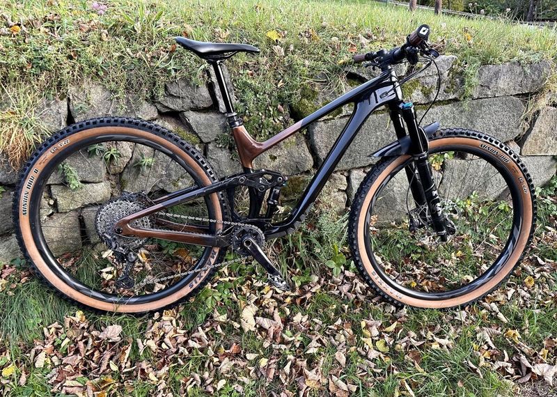 Celoodpružené kolo Giant Trance X Advanced Pro 29 2 M Carbon - 2023