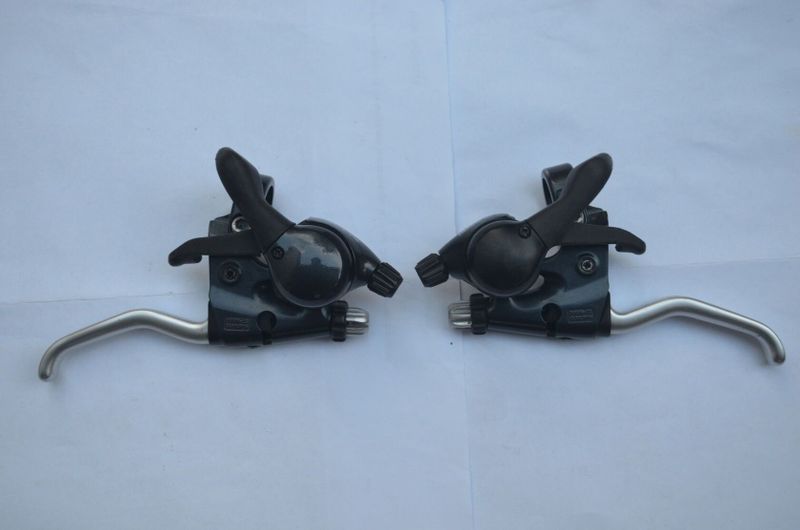 kultovní 3x8 SHIMANO XTR brzdové-řadící páky ST-M900 z 1992-1994