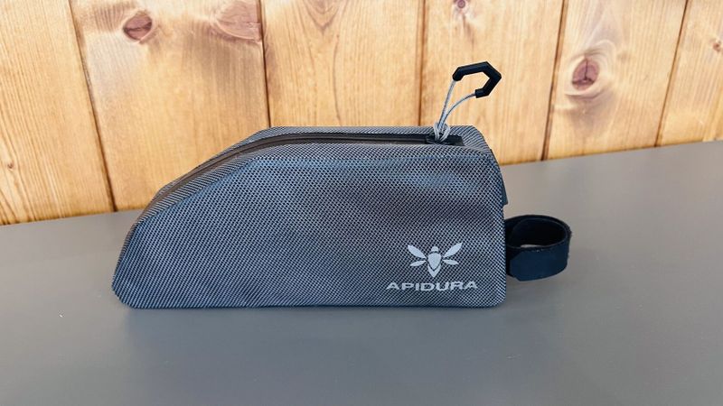 Apidura Expedition bolt-on top tube pack 