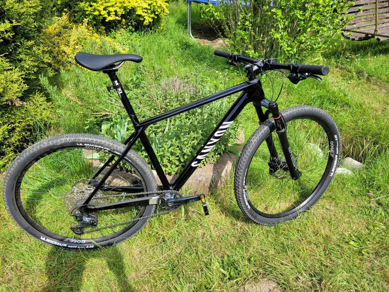 Výborný hardtail: Canyon Exceed CF SLX