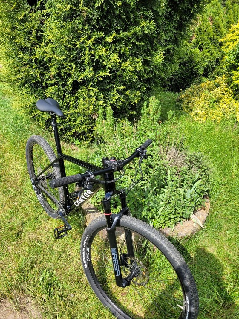 Karbonový hardtail: Canyon Exceed CF SLX