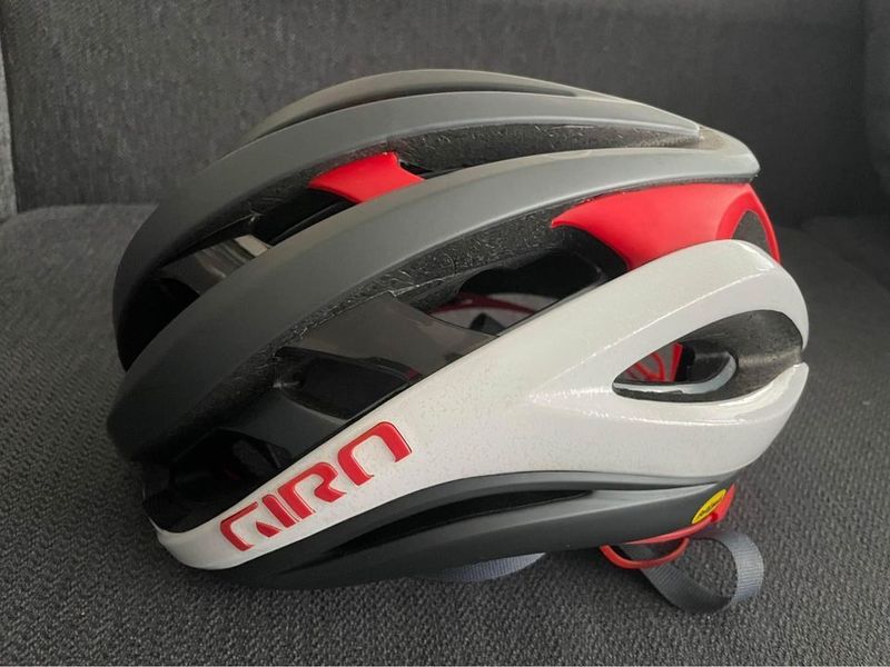Cyklistická helma Giro Aether Spherical matt Portaria grey / white / red