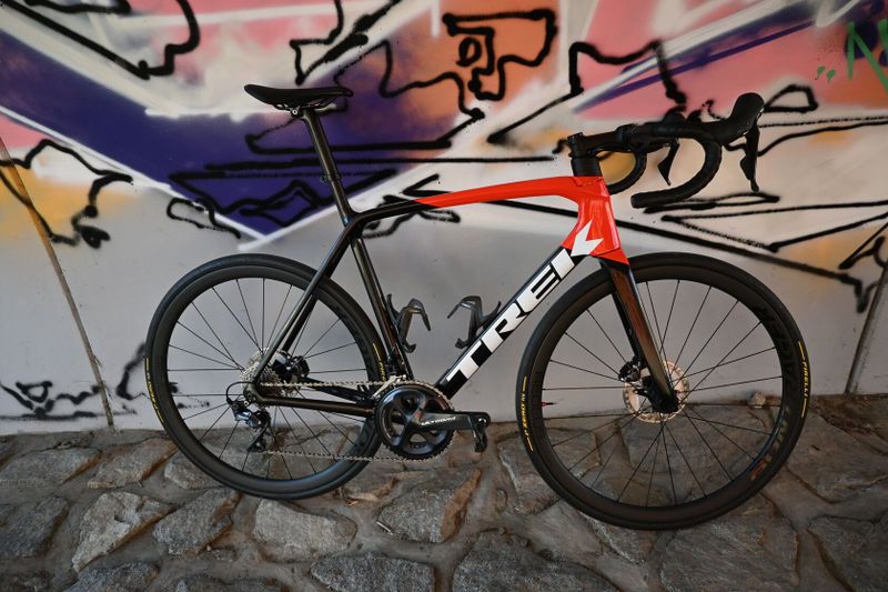 Trek Émonda SL 6 PRO (Trek Black/Radioactive Red)