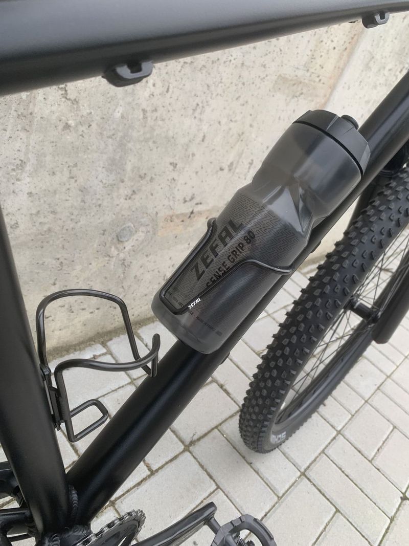 Zakázkově stavěné 29” MTB kolo, Shimano Deore 1x12, rám 19"