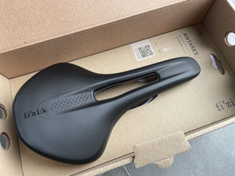 Sedlo Fizik Vento Antares R1 150mm