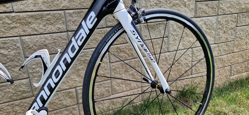 Prodám silniční kolo Cannondale Synapse vel.51