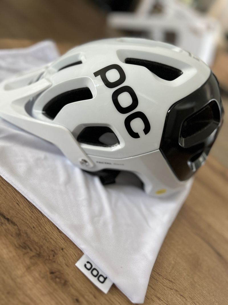 Nová POC Tectal Race MIPS Helmet Vel. L