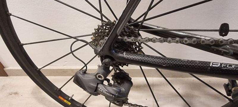 Prodám carbonové silniční kolo Trek Madone 5.9