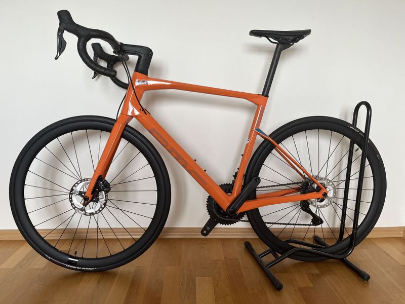 BMC Roadmachine ONE 2023, vel. 56, Ultegra Di2 - jako nové