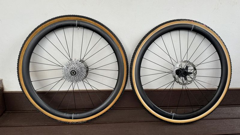 Gravel karbonove zaplety Panchowheels