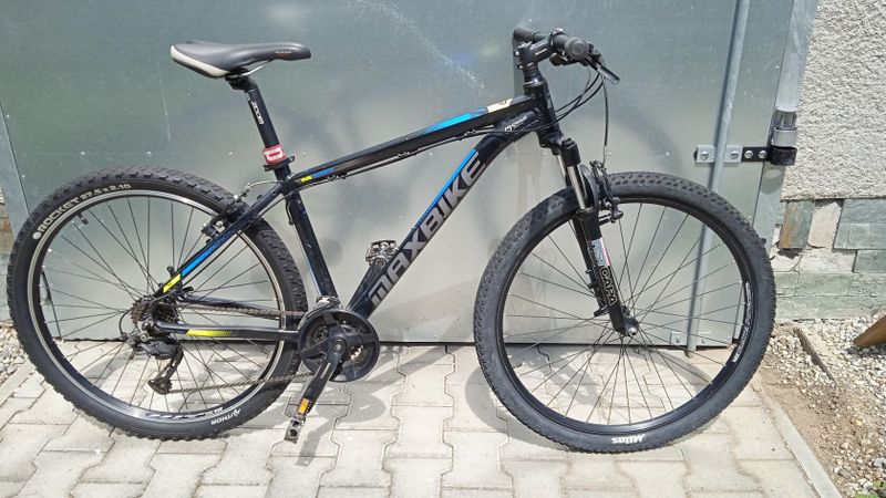 Horské kolo Maxbike 17"rám, 27,5" kola 