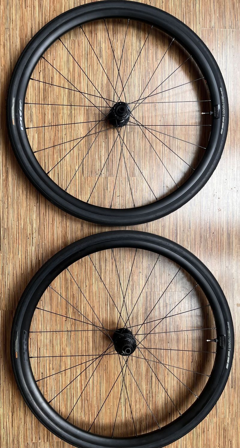 set nových kol GIANT P-R2 DISC BRAKE