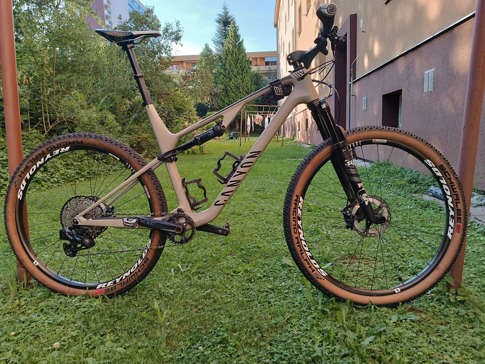 Canyon LUx Trail CF6