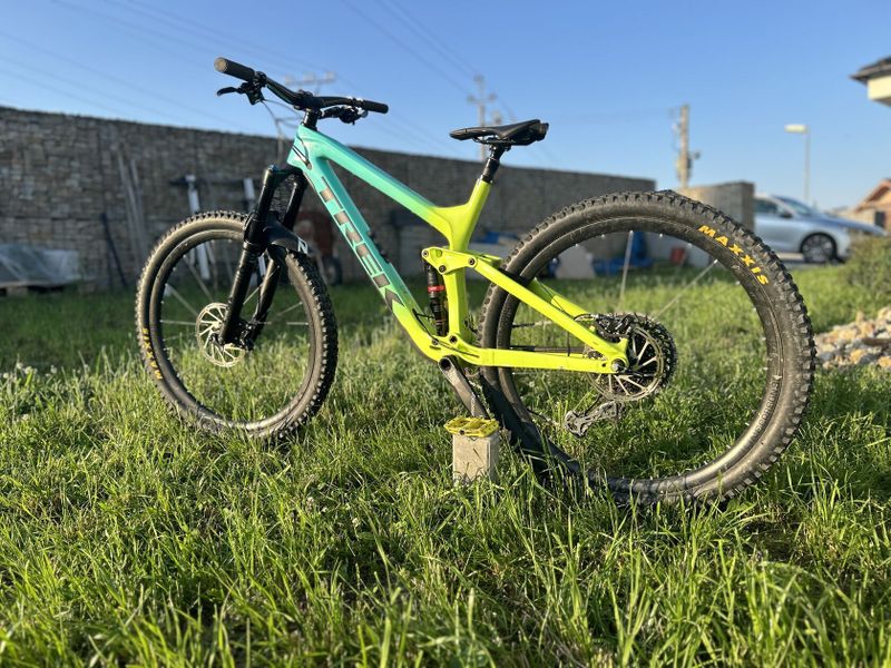 Trek Slash 9.8