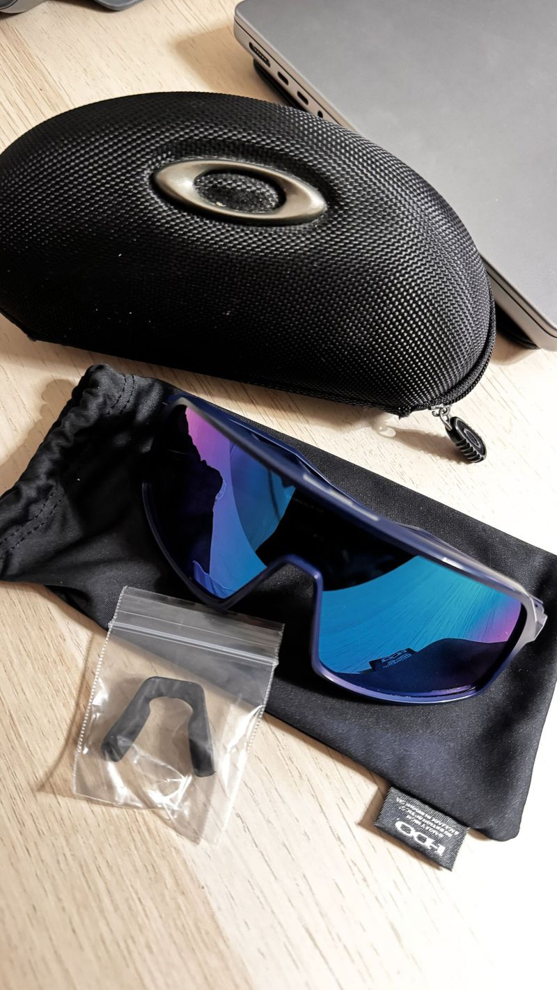 Oakley Sutro S