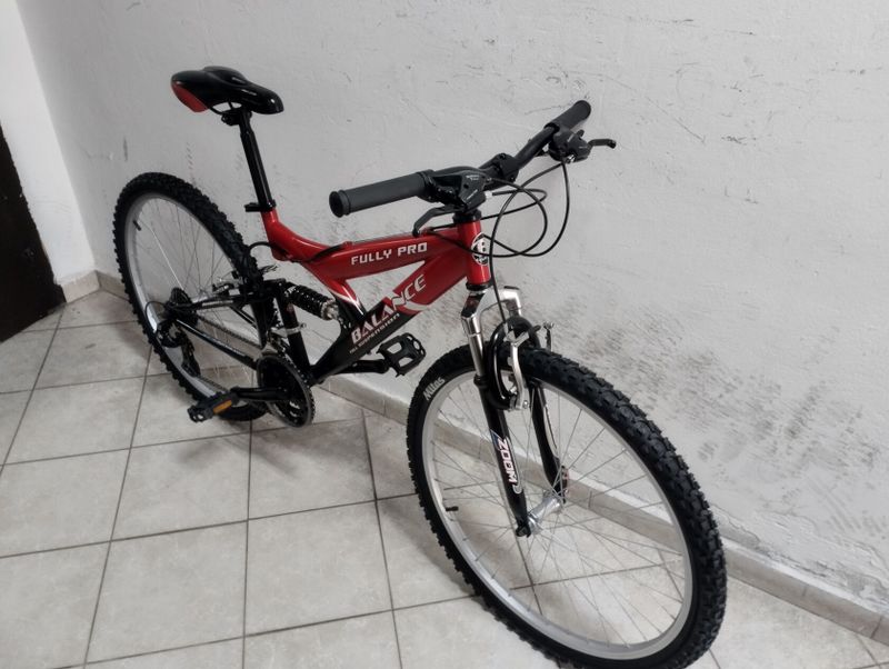 Starší renovované jízdní kolo horské - MTB pánské 26" Balance Fully Pro