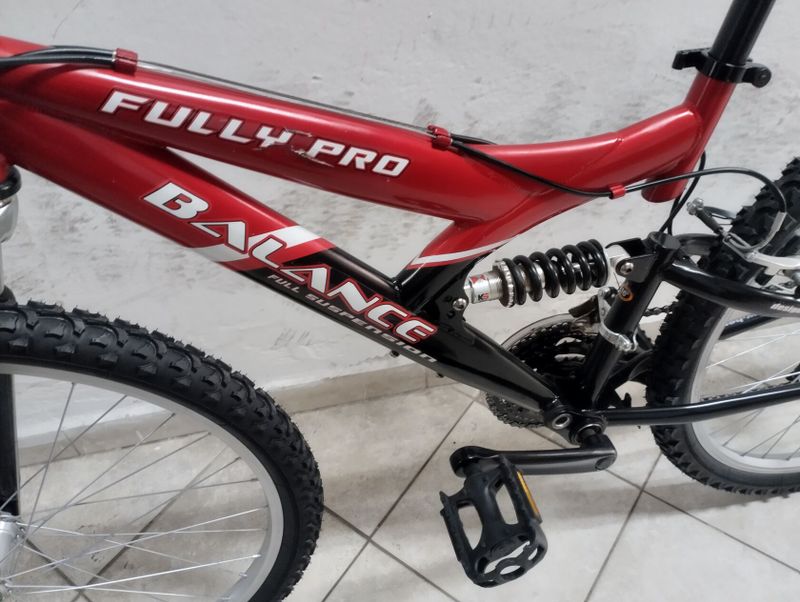 Starší renovované jízdní kolo horské - MTB pánské 26" Balance Fully Pro