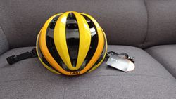 Nova helma Giro Aether Spherical MIPS