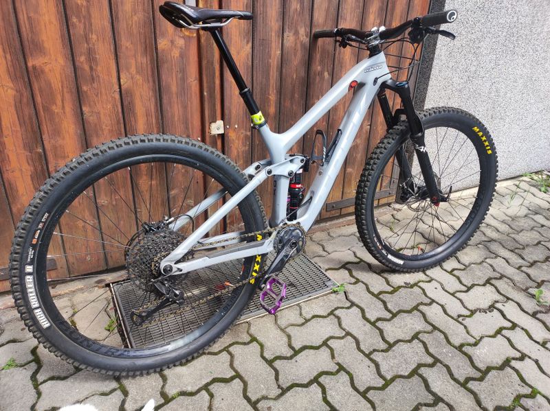 Trek Slash 