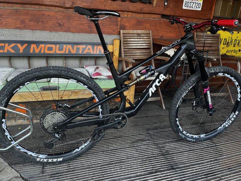 Prodám Švýcarké enduro ARC8