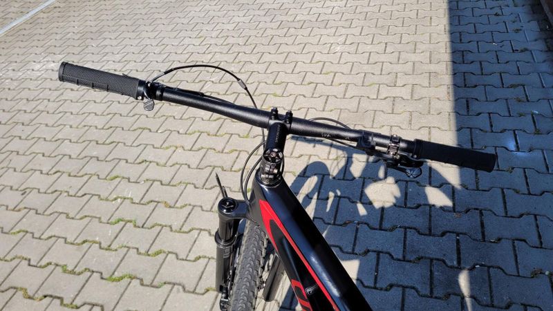 Nadstandardně vybavený SPECIALIZED Epic Comp Carbon