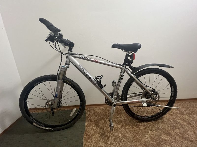 Trek 8500 ZR