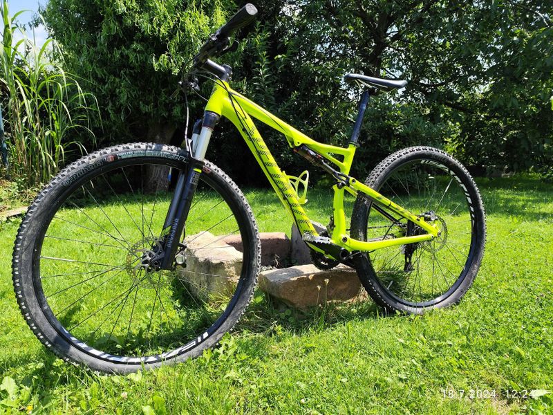 Specialized Epic Comp 2014 - FSR - celoodpružené - velikost M