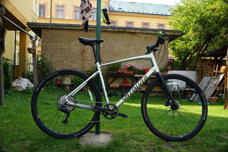 Výrazná SLEVA - Specialized Sirrus X 3.0 2021 