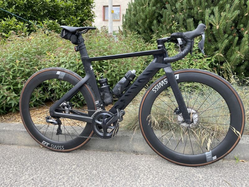 Canyon Aeroad CF SLX 8 di2 - rozměr S