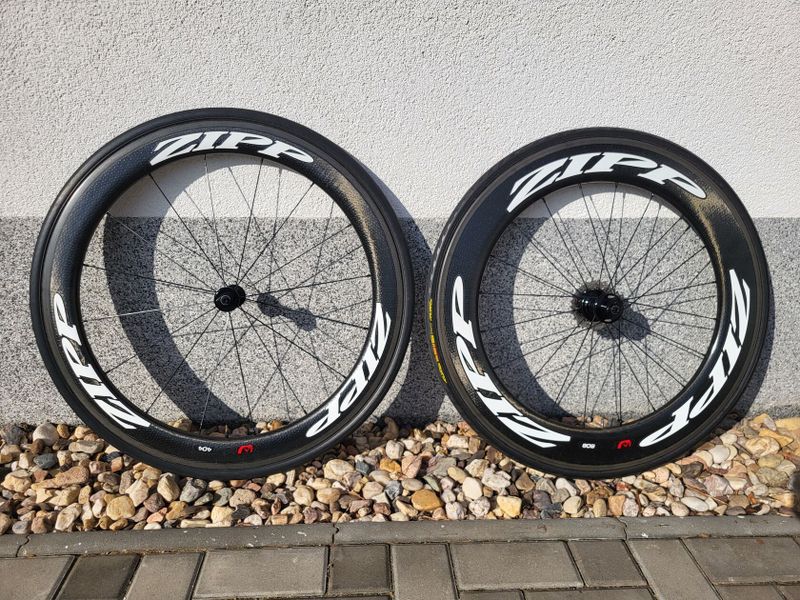 kola Zipp 404 a 808, galuska