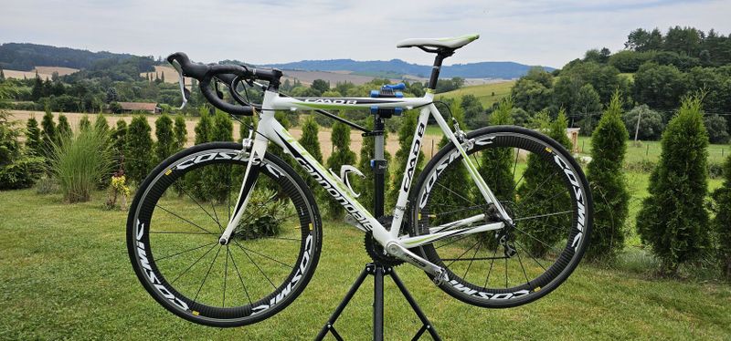 CANNONDALE CAAD 8 + Mavic Cosmic