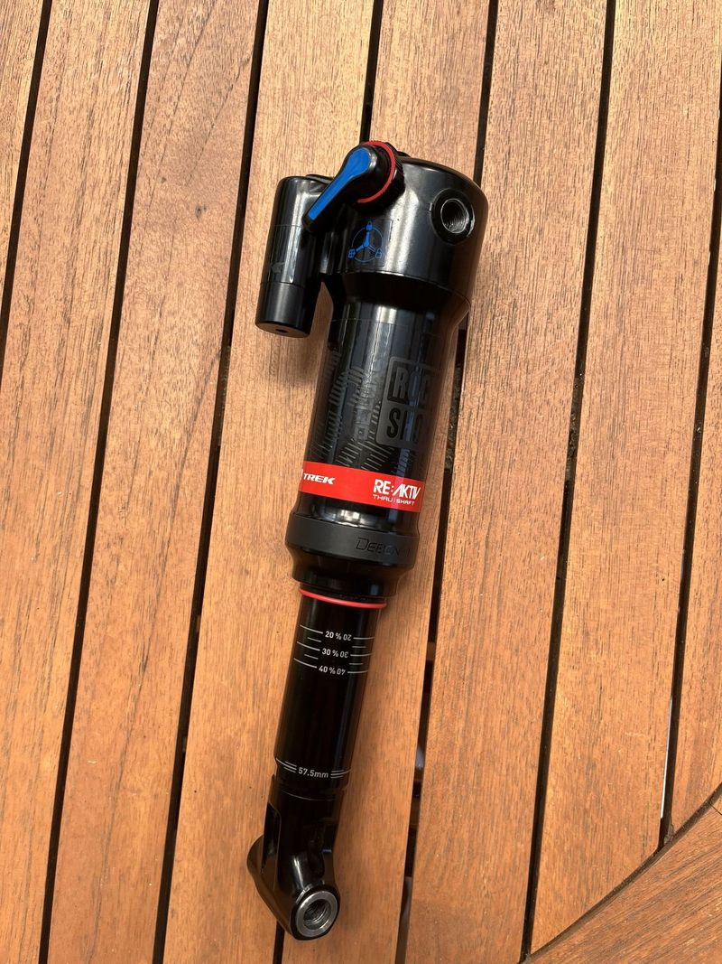 Tlumič RockShox Deluxe Re:Aktiv Thru Shaft 230 x 57.5mm