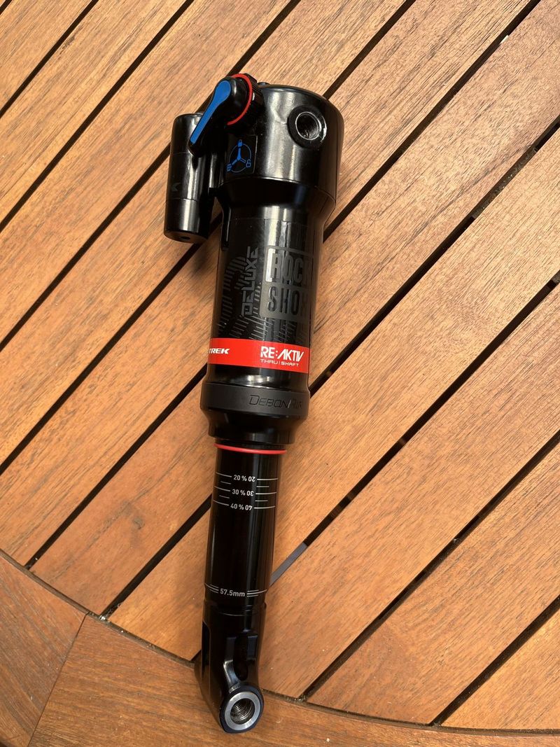 Tlumič RockShox Deluxe Re:Aktiv Thru Shaft 230 x 57.5mm